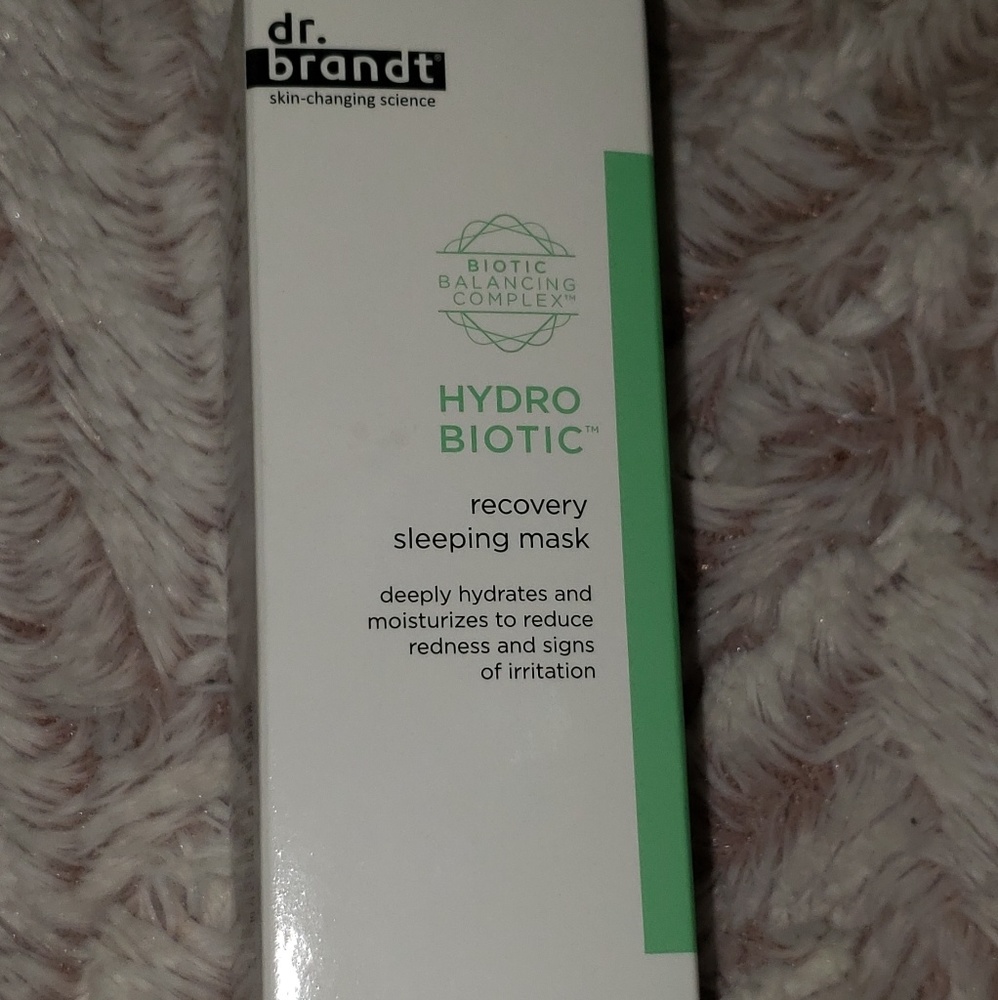 Dr Brandt hydro biotic recovery sleeping mask